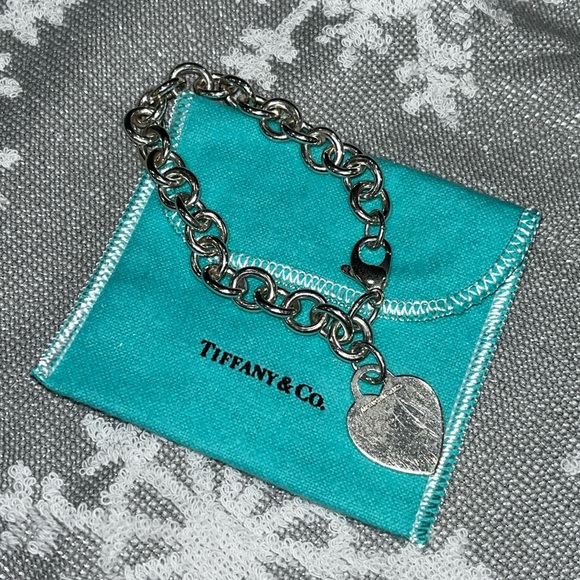 Tiffany & Co. Silver Heart Bracelet - Picture 6 of 14